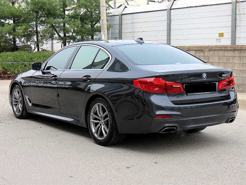 BMW 5-Series — photo 03