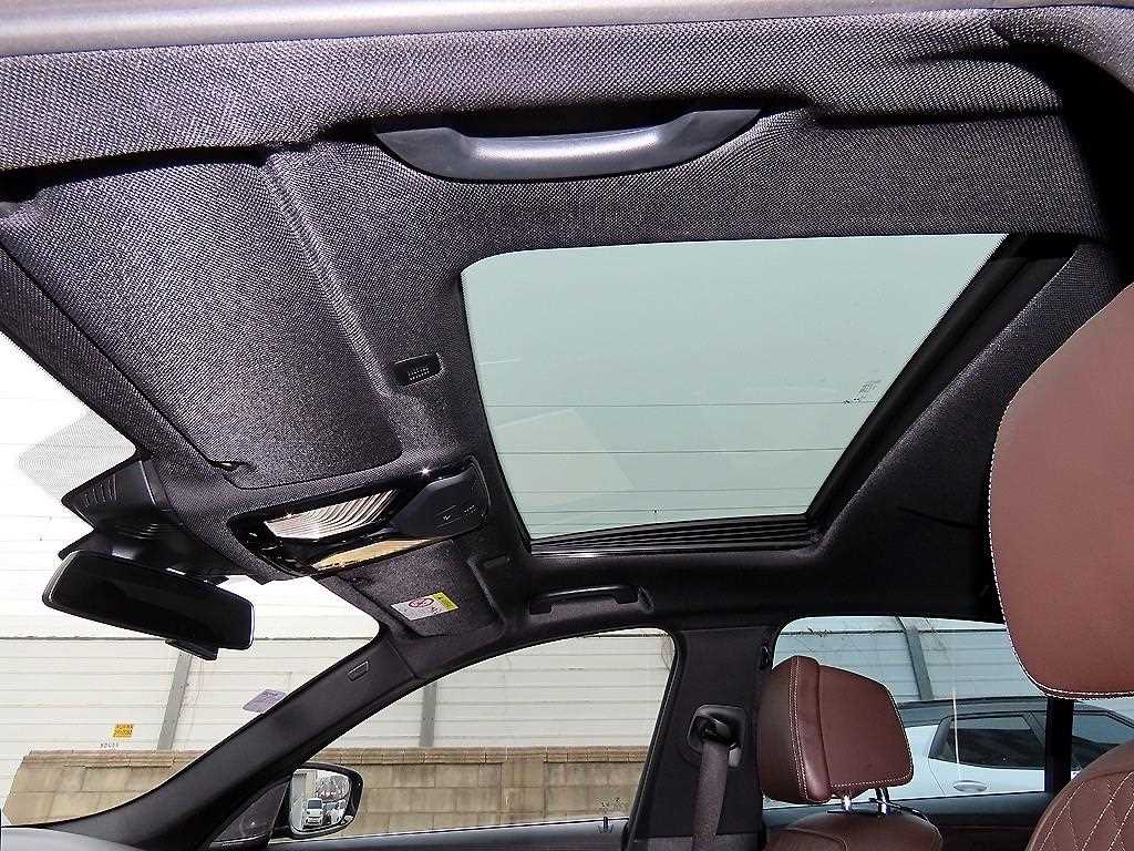 BMW 5-Series — photo 17