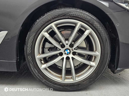 BMW 5-Series — photo 05