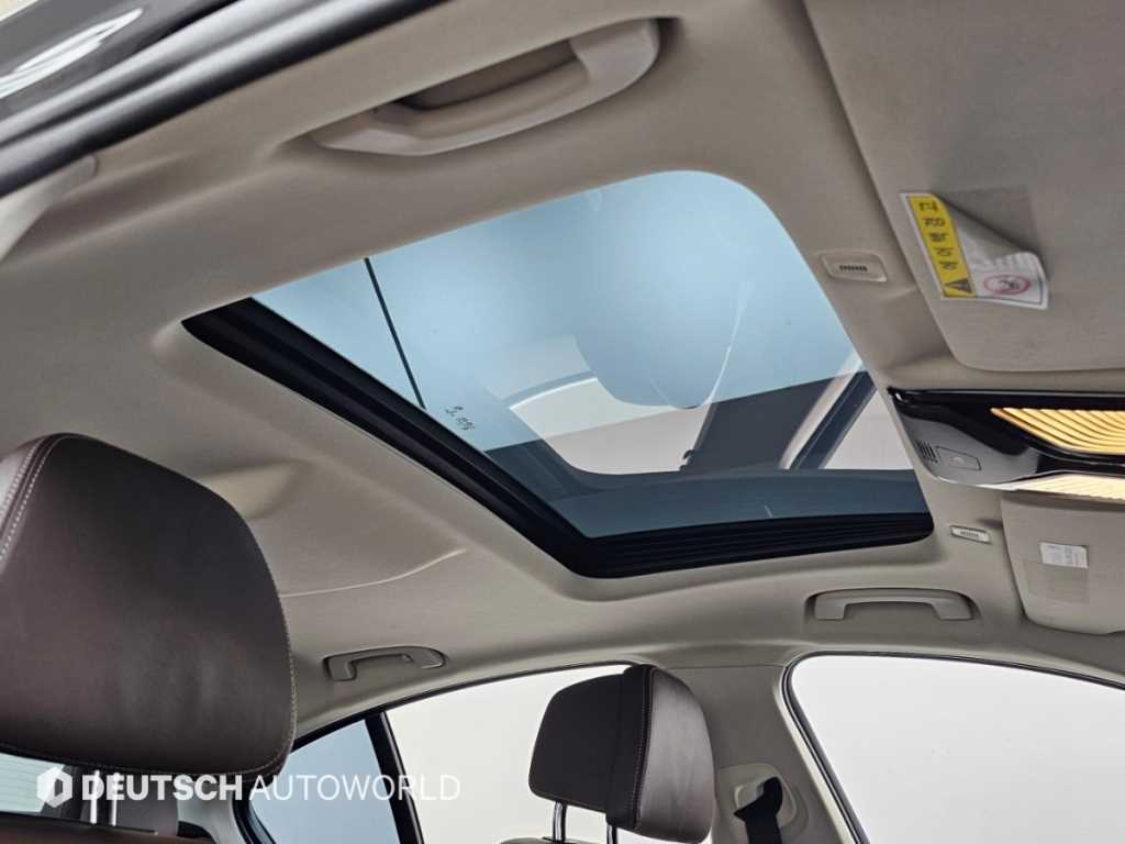 BMW 5-Series — photo 18