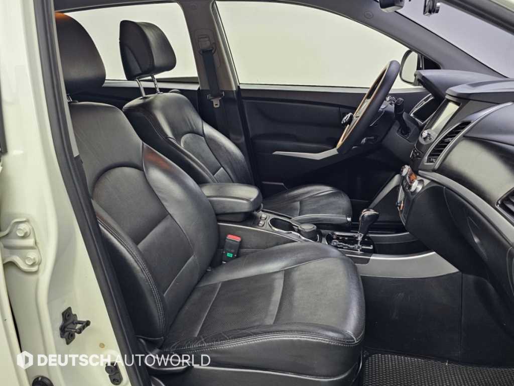 KGM KORANDO — photo 10