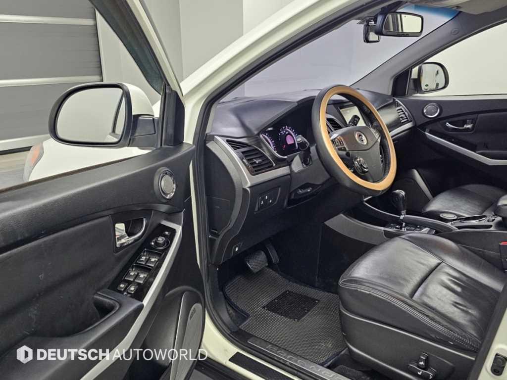 KGM KORANDO — photo 11