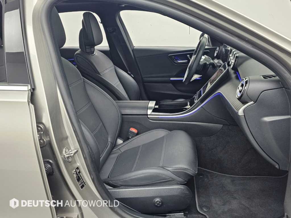 Mercedes-Benz C-Class — photo 10