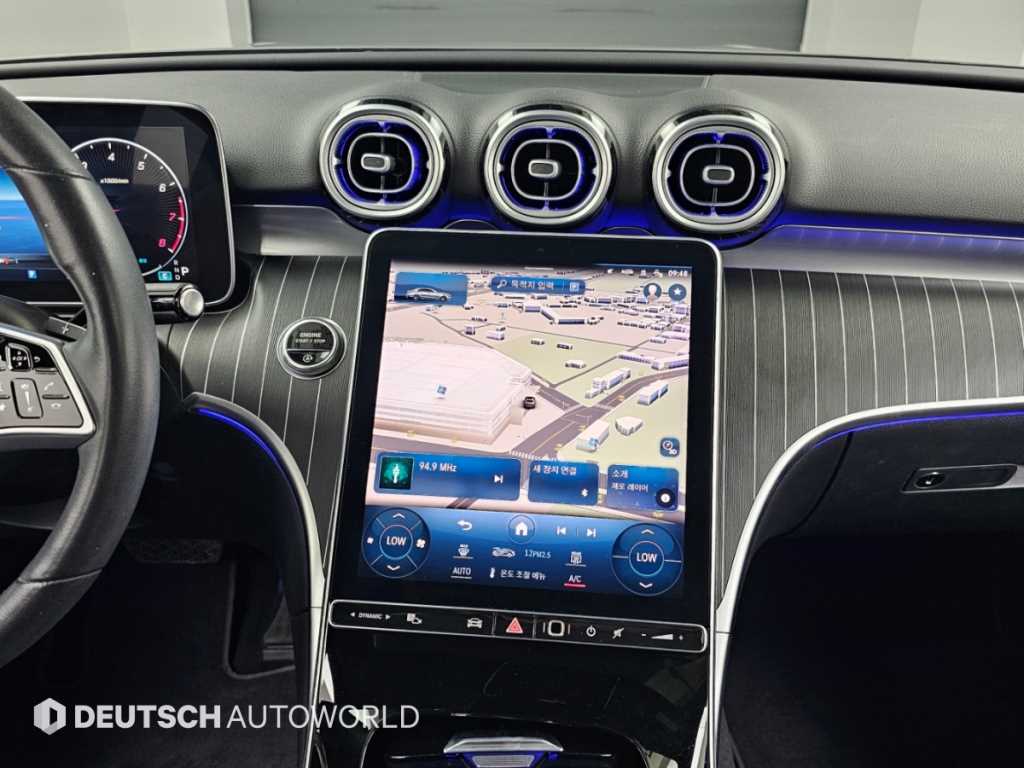 Mercedes-Benz C-Class — photo 14