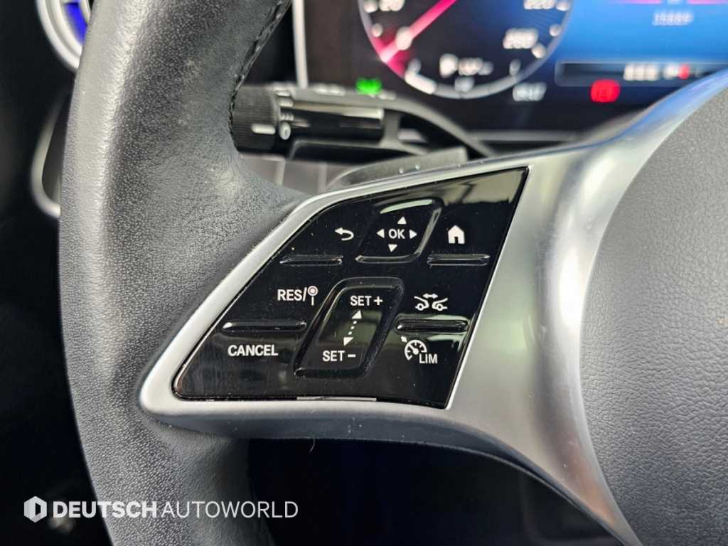 Mercedes-Benz C-Class — photo 16