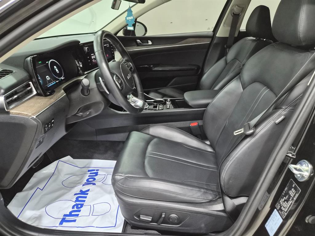 Kia K5 — photo 11