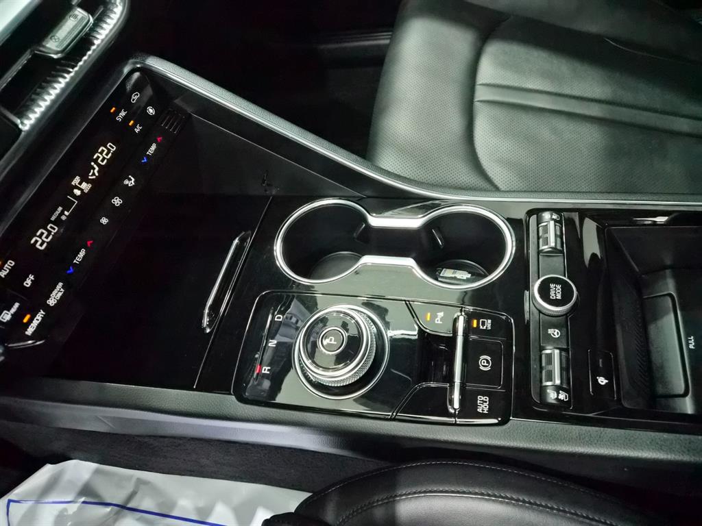 Kia K5 — photo 15