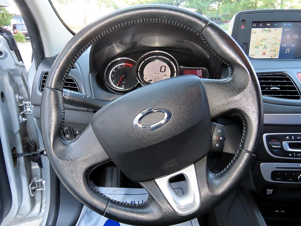 RENAULT SM3 — photo 08