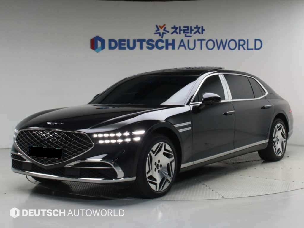 Genesis G90 — photo 01