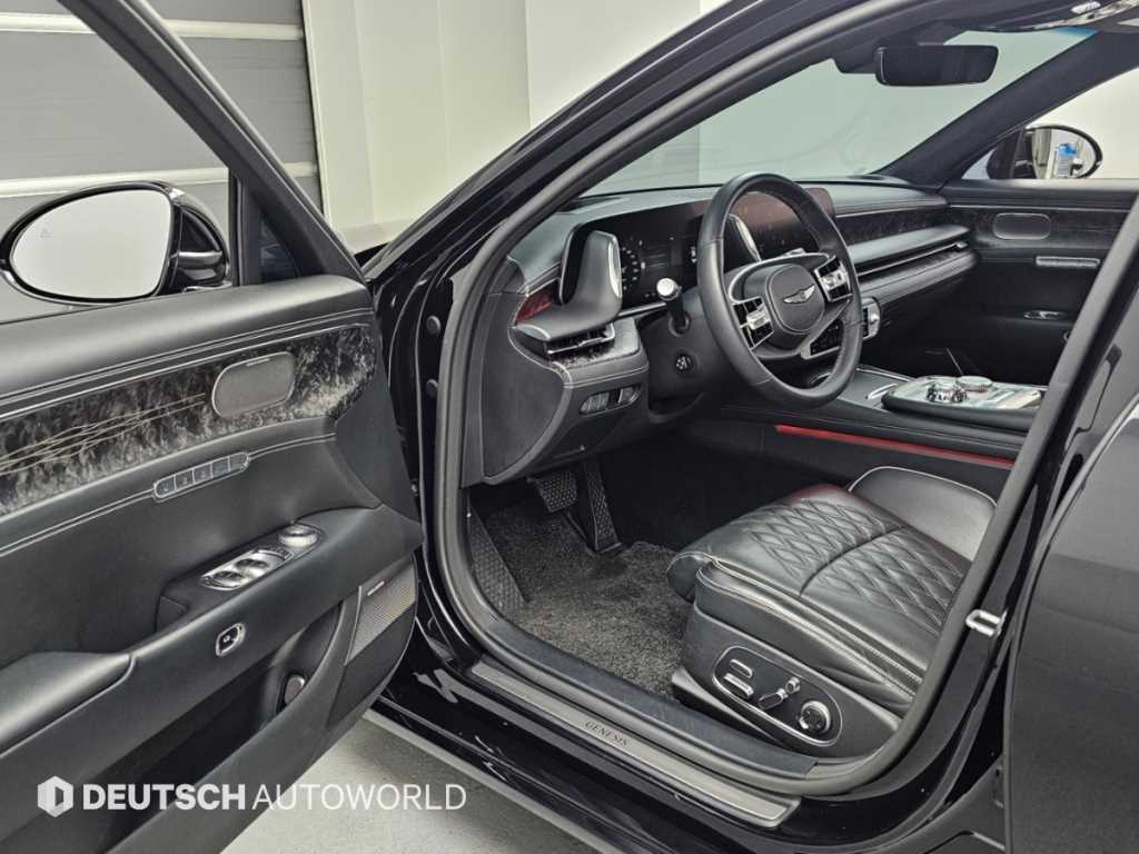 Genesis G90 — photo 11