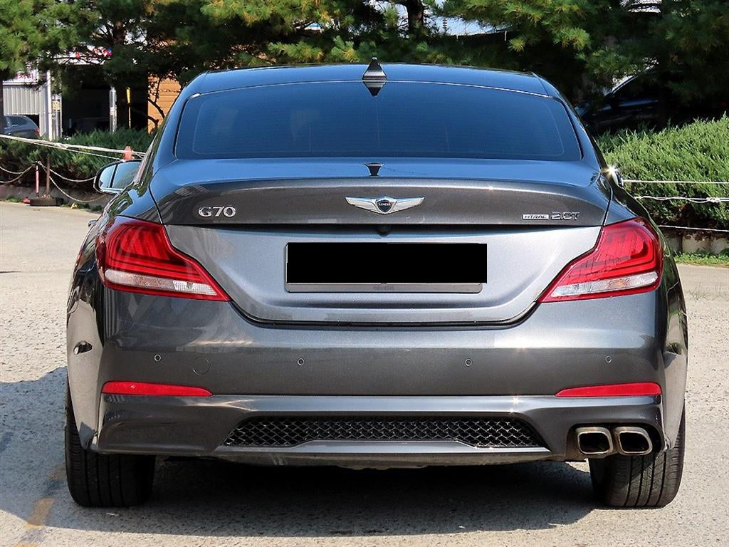 Genesis G70 — photo 04