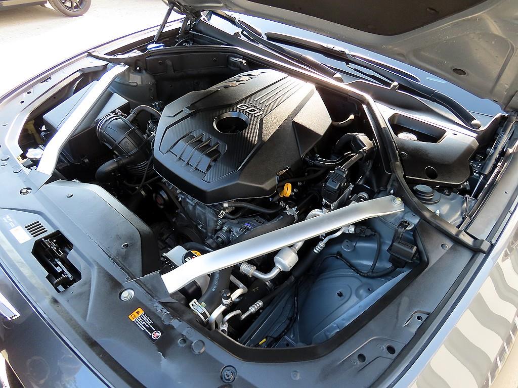 Genesis G70 — photo 19