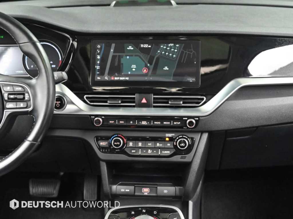 Kia Niro — photo 15