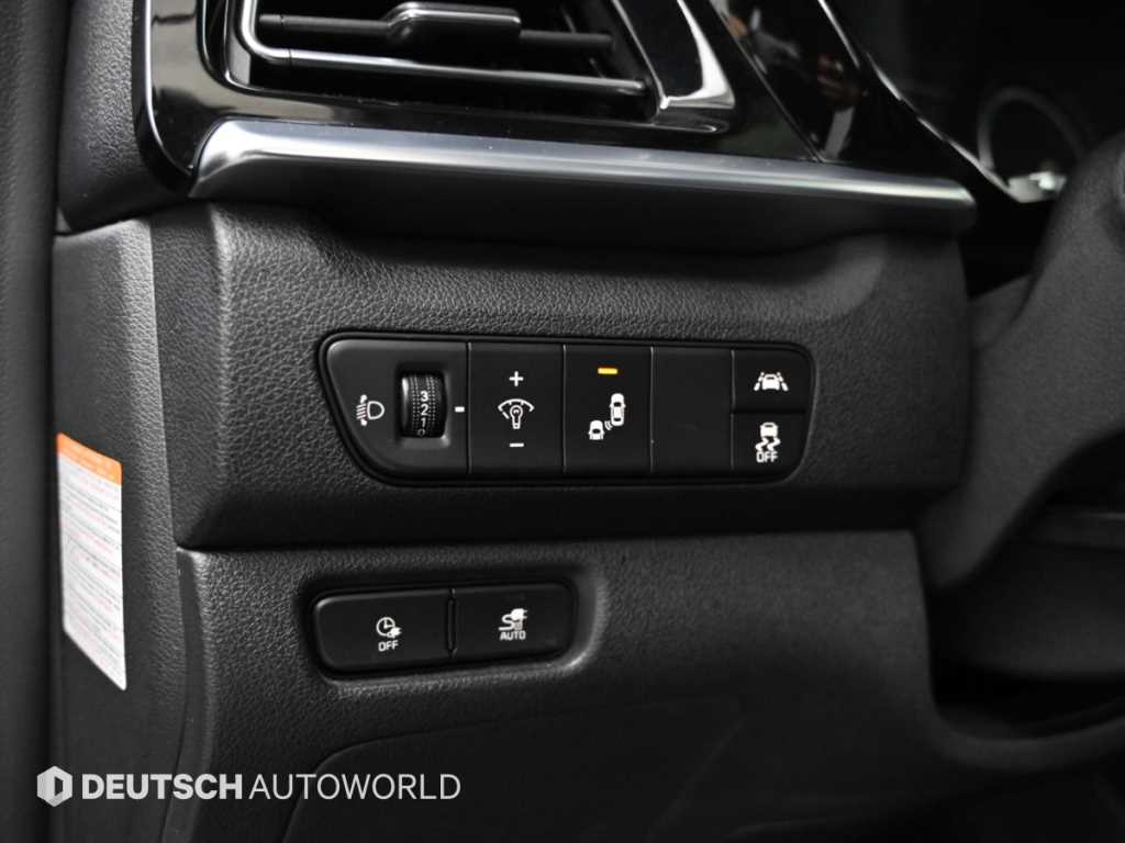 Kia Niro — photo 17