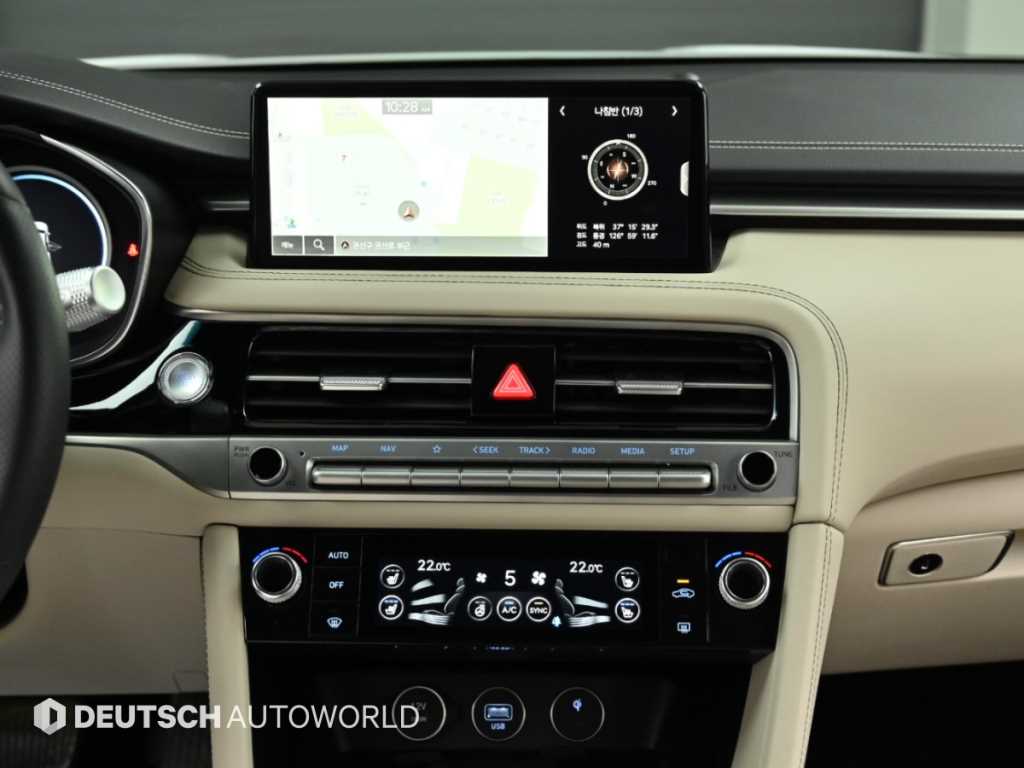Genesis G70 — photo 14