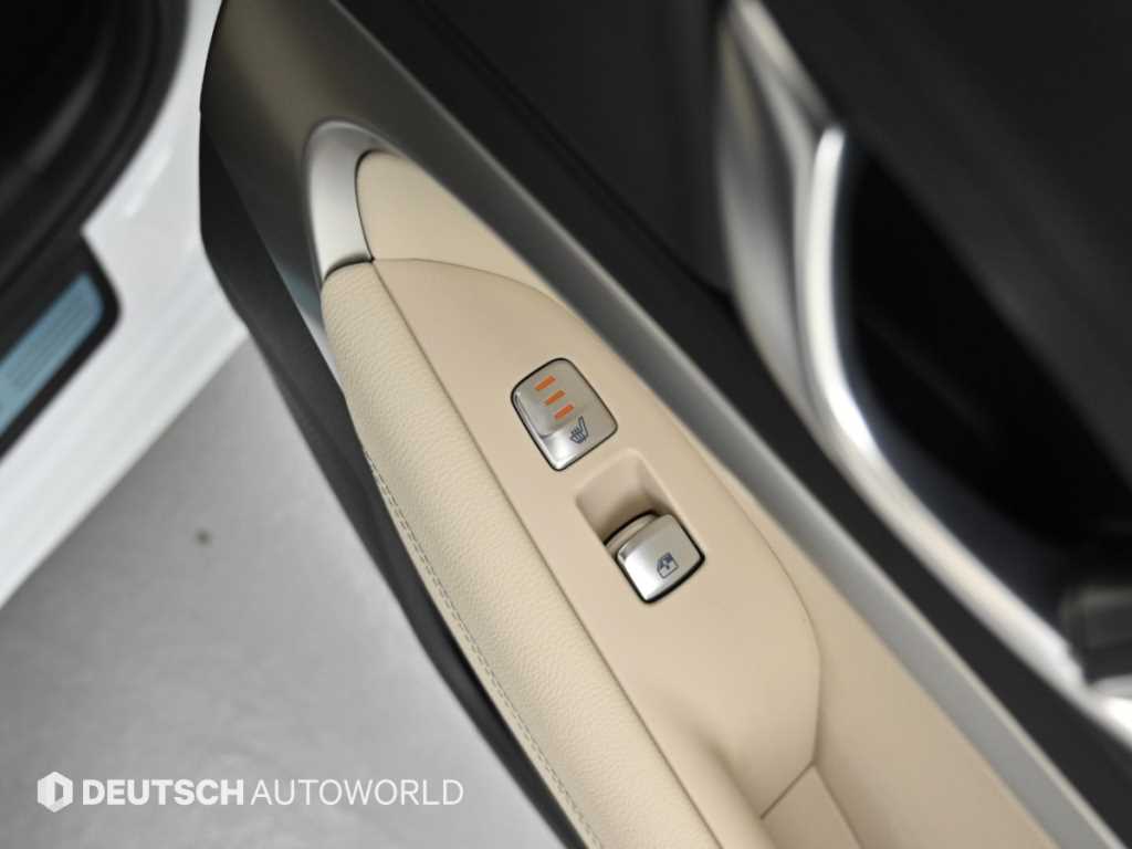 Genesis G70 — photo 16