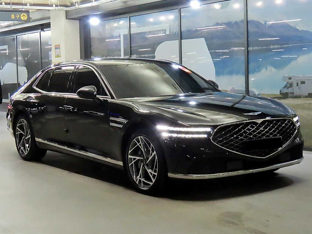 Genesis G90 — photo 01