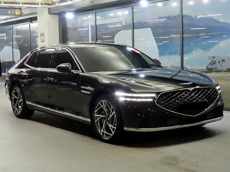 Genesis G90 — photo 01