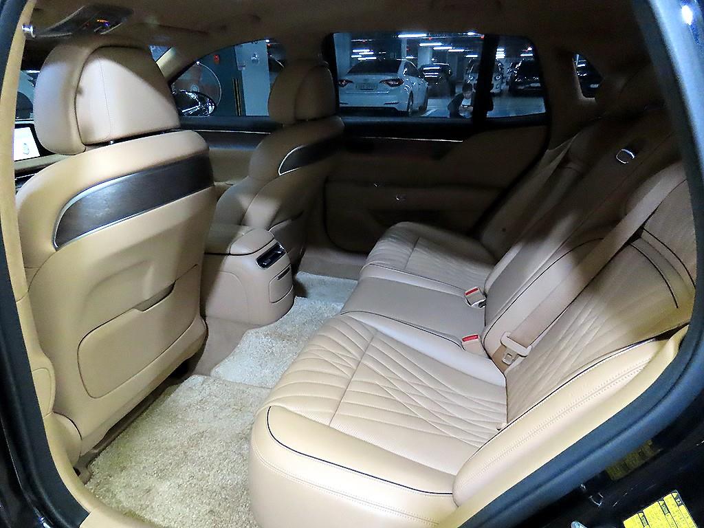 Genesis G90 — photo 07