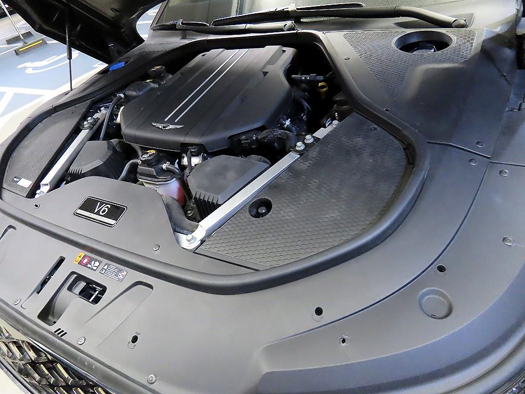 Genesis G90 — photo 19