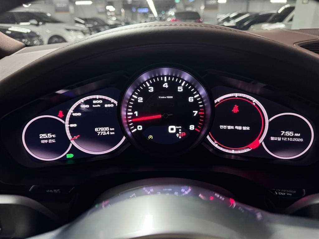 Porsche Cayenne — photo 09