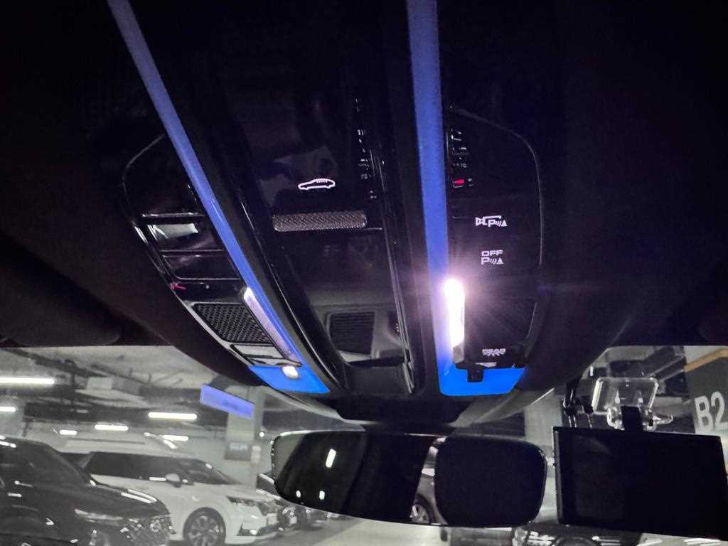 Porsche Cayenne — photo 10