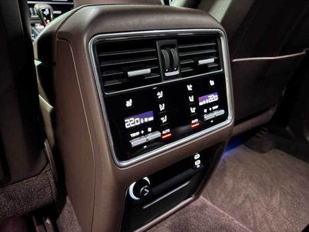 Porsche Cayenne — photo 15