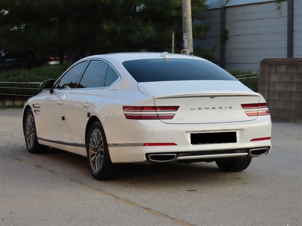 Genesis G80 — photo 03