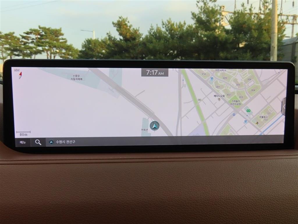 Genesis G80 — photo 13