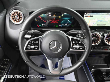 Mercedes-Benz EQA — photo 13