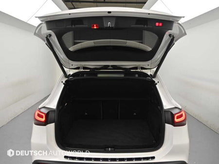 Mercedes-Benz EQA — photo 19