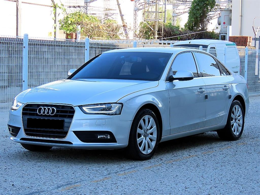 Audi A4 — photo 02