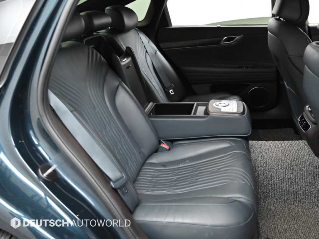 Genesis G80 — photo 13
