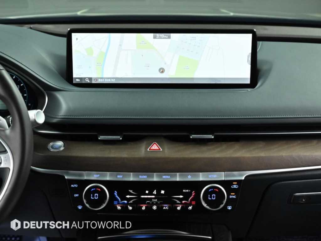 Genesis G80 — photo 15