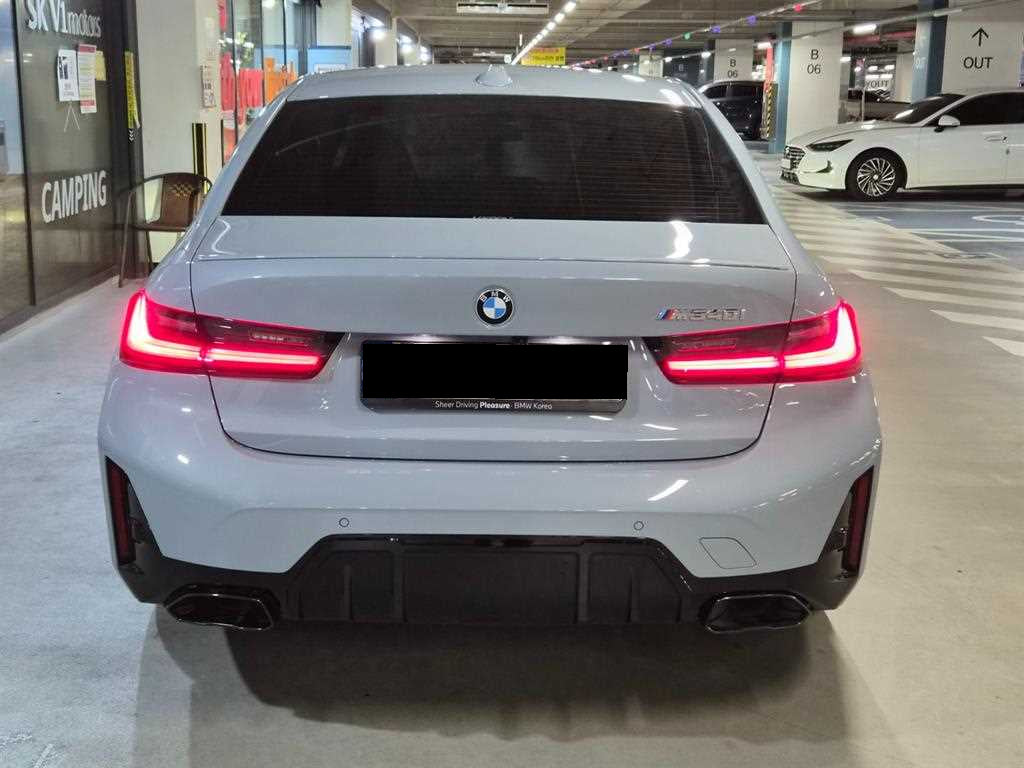 BMW 3-Series — photo 05