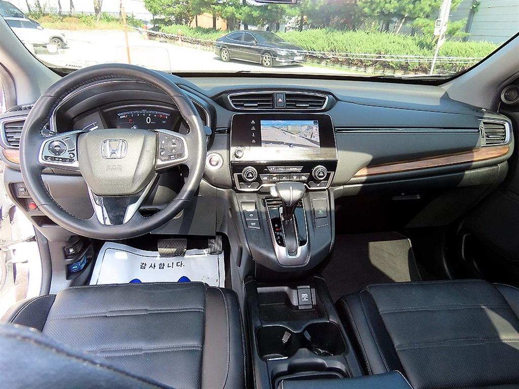 Honda CR-V — photo 07