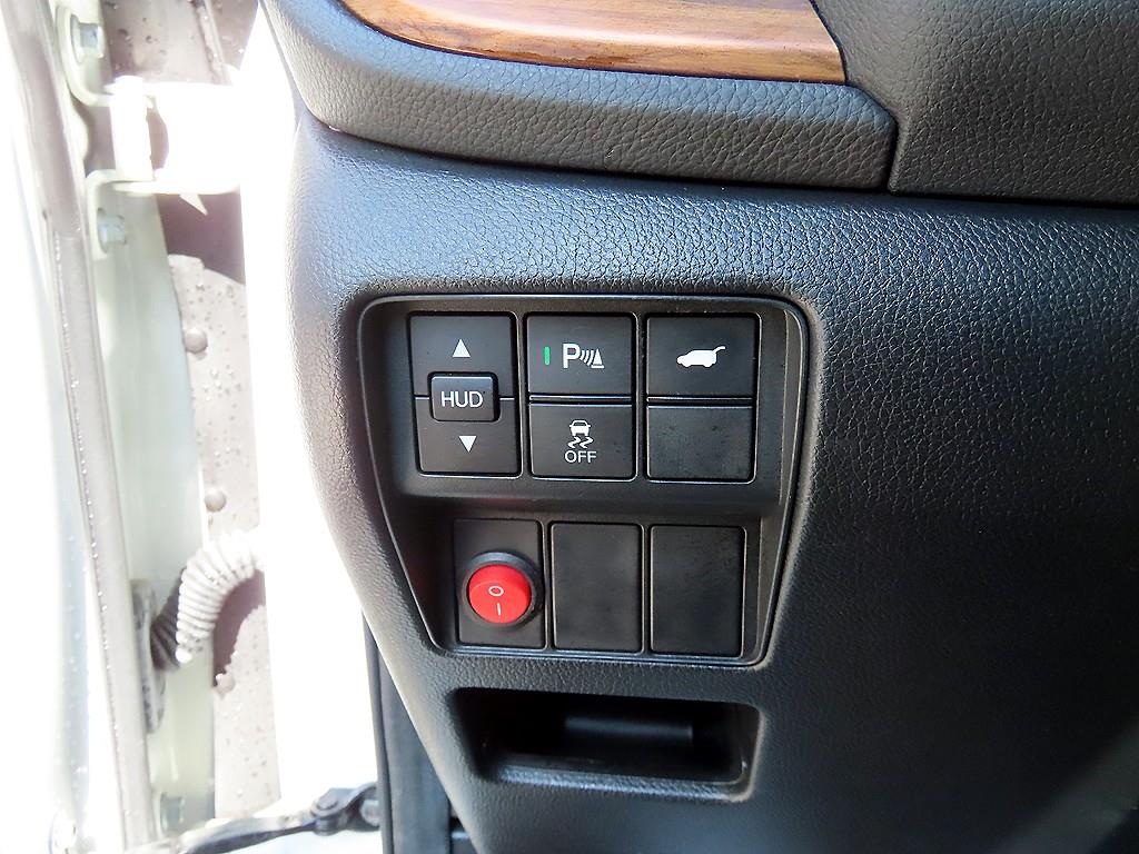 Honda CR-V — photo 12