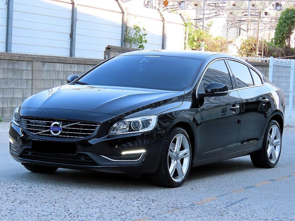 Volvo S60 — photo 02