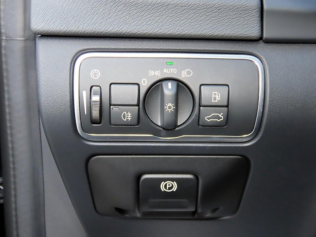 Volvo S60 — photo 12