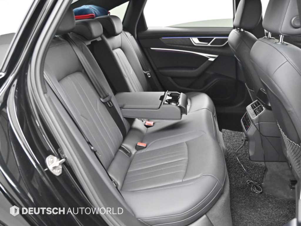 Audi A6 — photo 12