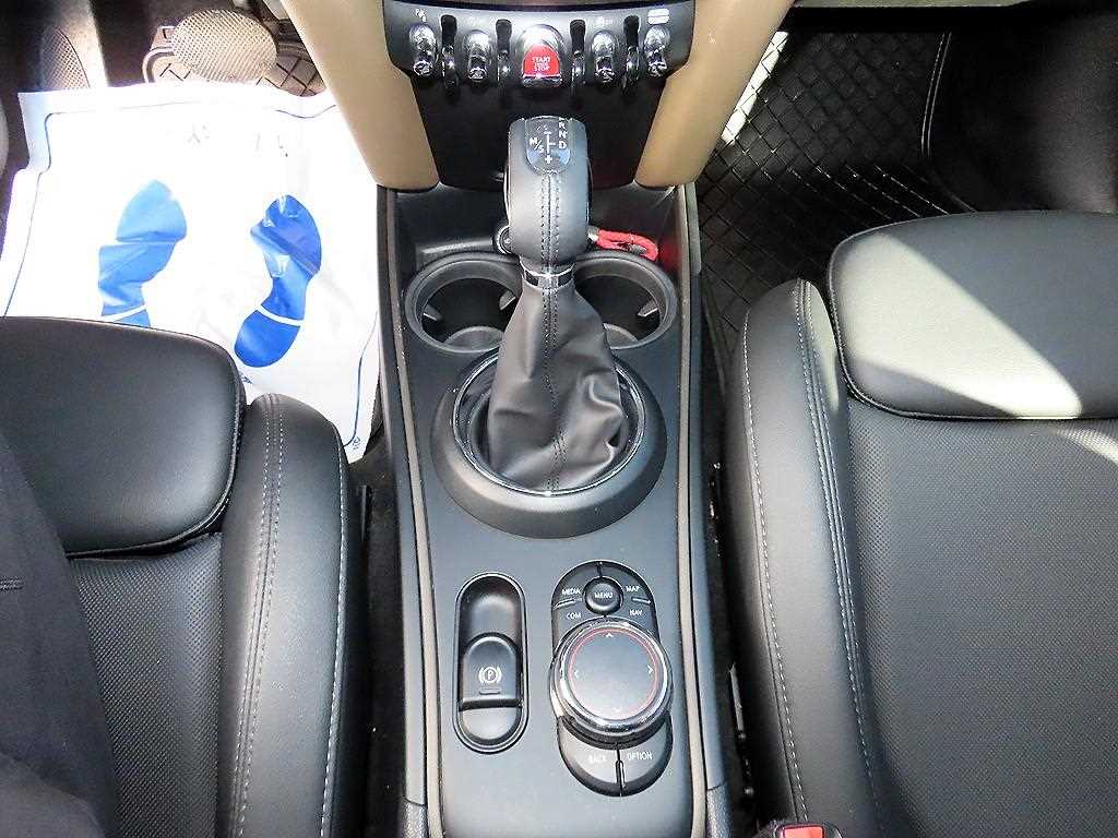 Mini Countryman — photo 11