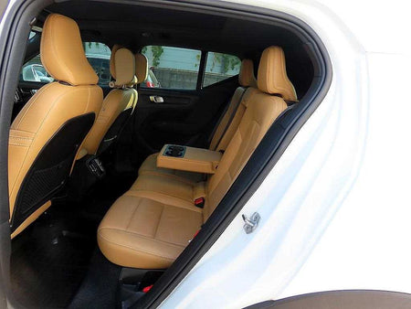 Volvo XC40 — photo 06