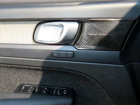 Volvo XC40 — photo 11