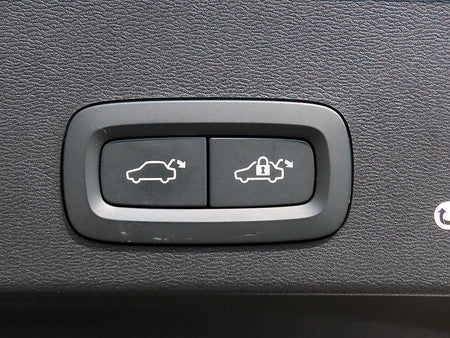 Volvo XC40 — photo 17