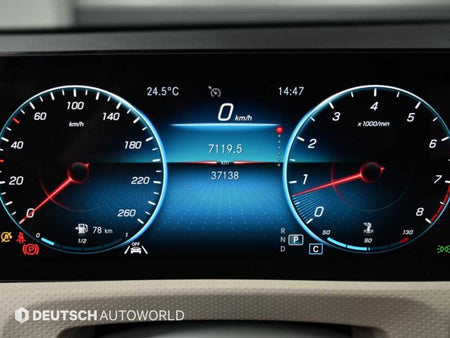 Mercedes-Benz A-Class — photo 08