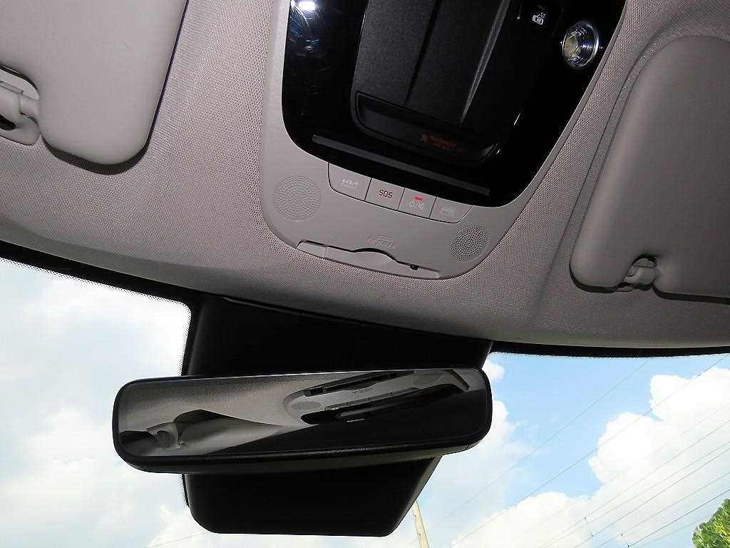 Kia EV6 — photo 13