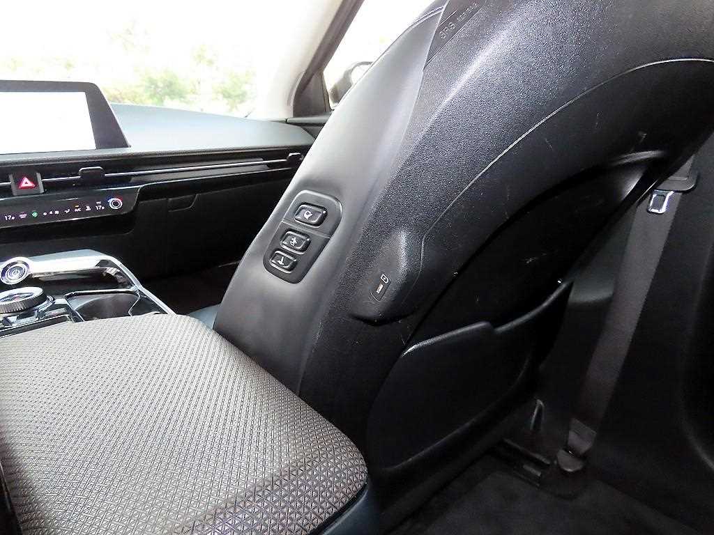 Kia EV6 — photo 14