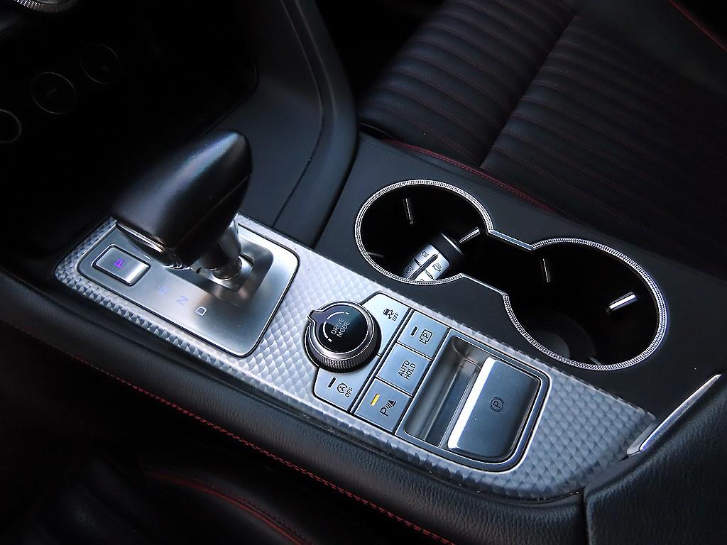 Genesis G70 — photo 11