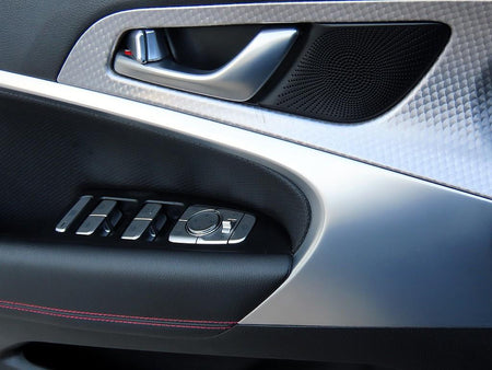 Genesis G70 — photo 12
