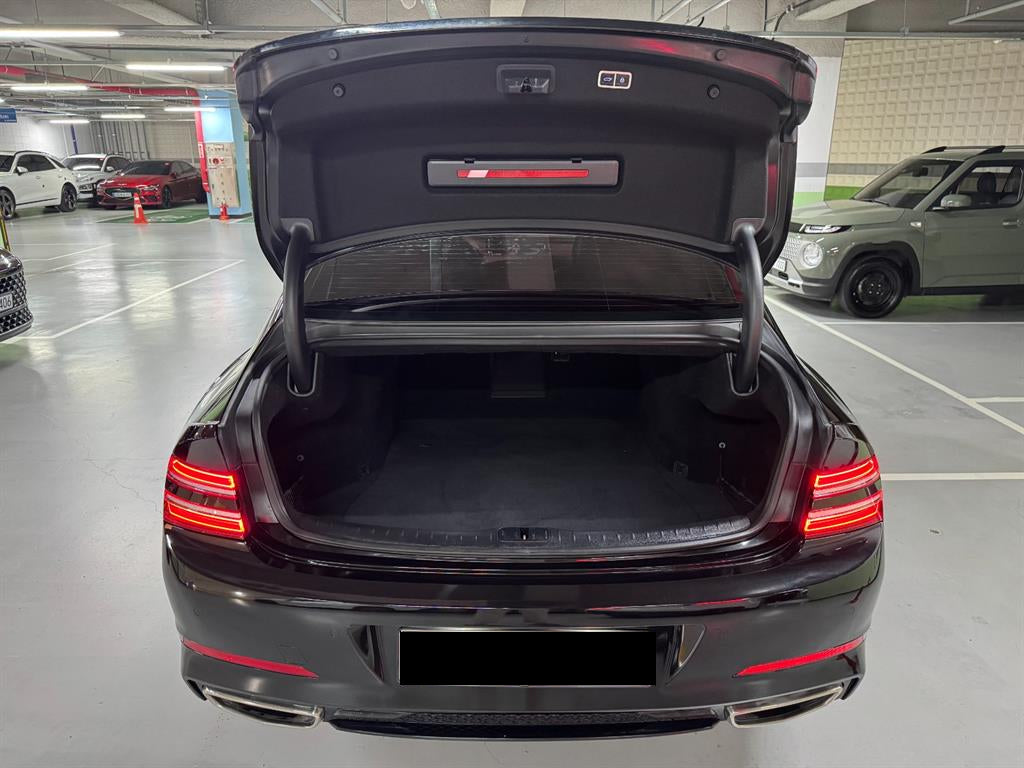 Genesis G80 — photo 07